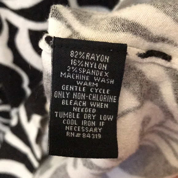 Cyrus V-neck Sweater - Picture 4 of 4